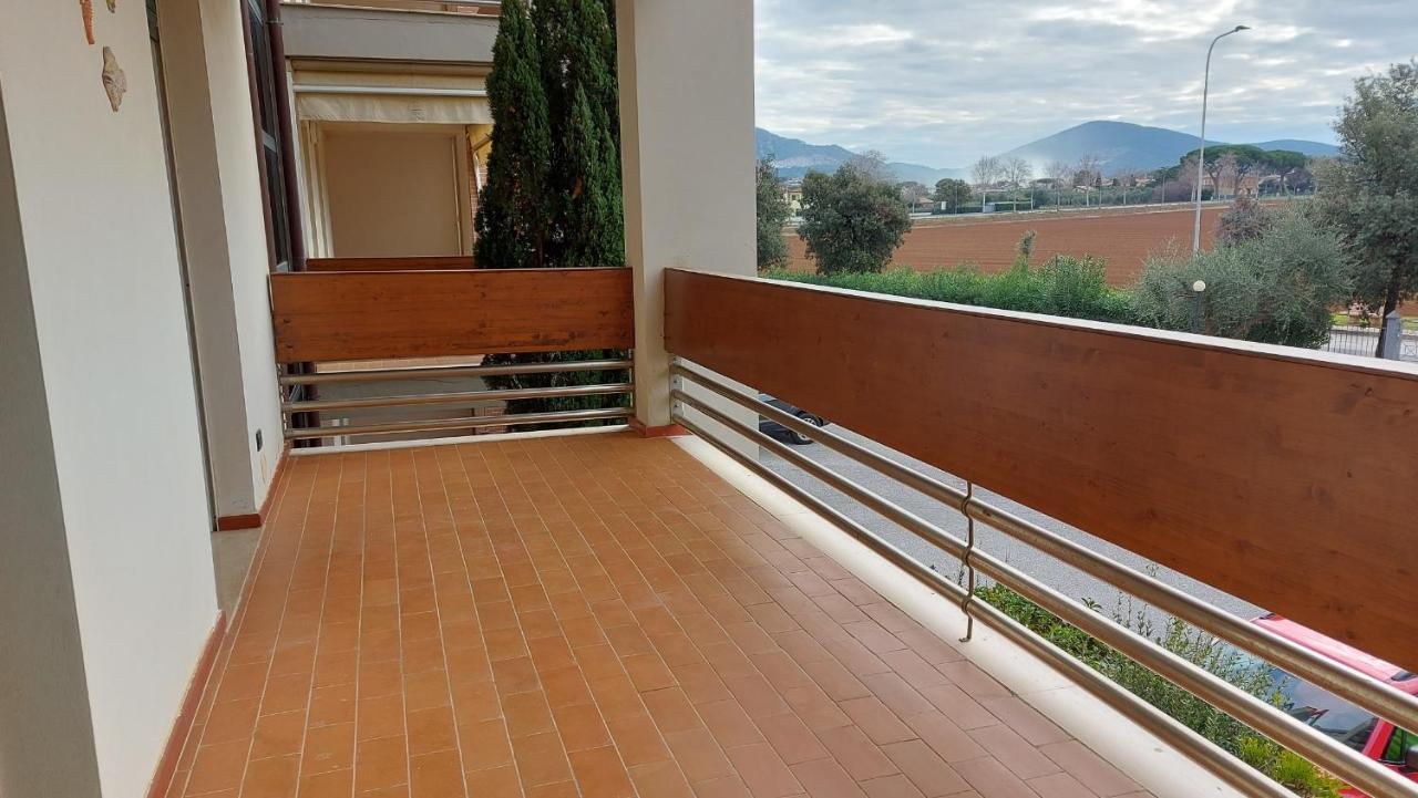 Appartamento Santa Costanza Con Piscina ซานวินเชนโซ ภายนอก รูปภาพ